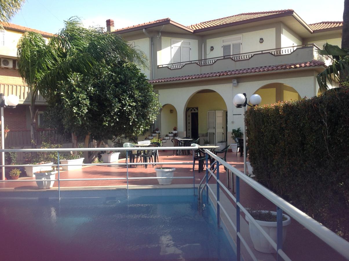 Hotel La Villa Misterbianco Buitenkant foto