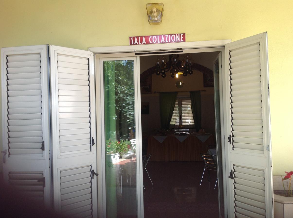 Hotel La Villa Misterbianco Buitenkant foto